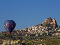 Heißluftballon mit Uçhisar Kulisse
